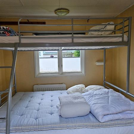 Stuga I Naturskoent Omrade I Hoeoer Extérieur photo